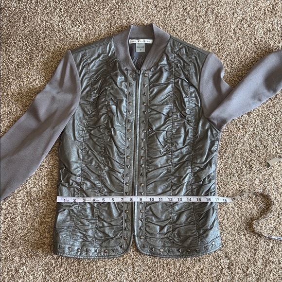 Peter Nygard Leather Jacket Silver Gray Bomber with Quilted/Ruched Front Design - Picture 10 of 10